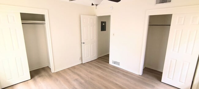 Building Photo - 3-Bedroom Home for Lease in Prime Location