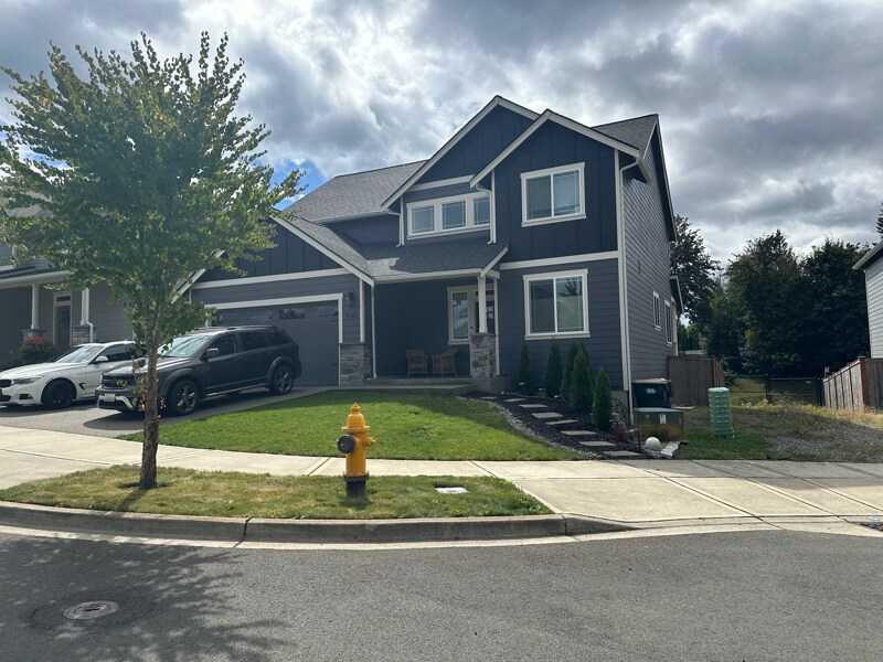 Primary Photo - 7645 Deschutes Heights Ct SE