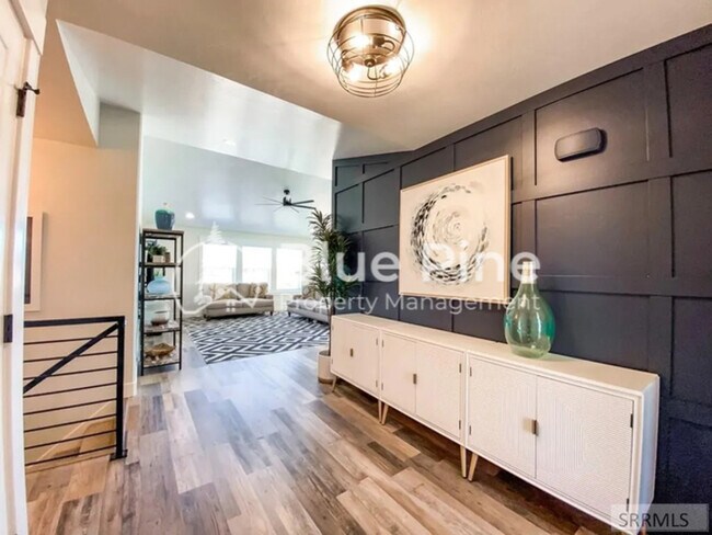 Foto del edificio - 6389 Maggie Dr