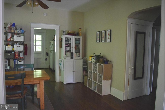 Foto del edificio - 517 N Kenmore St