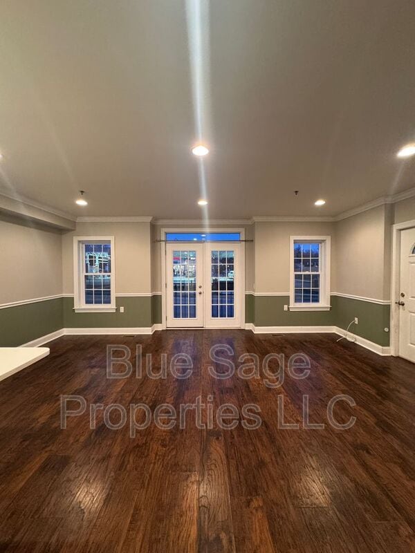 Building Photo - 432 E Baltimore Ave