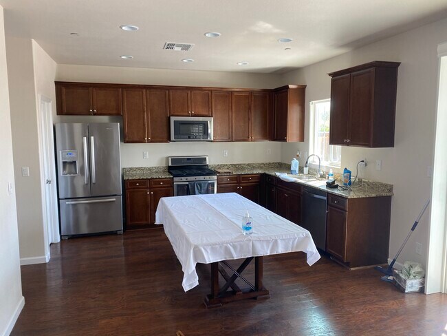 Foto del edificio - 7517 Chappelle Way