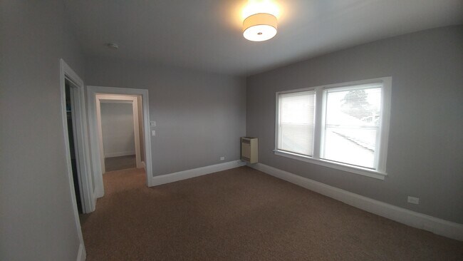 Main room - 5918 Genoa St