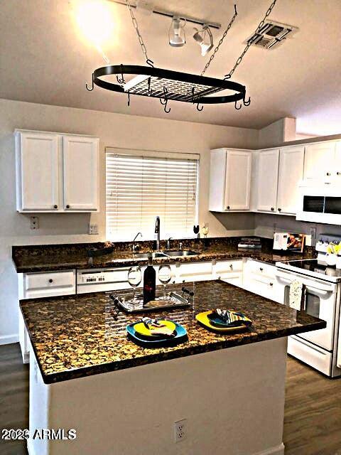 Foto del edificio - 10465 E Star of the Desert Dr