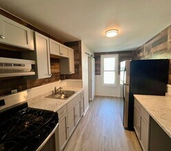 Building Photo - 1106 Rixon St