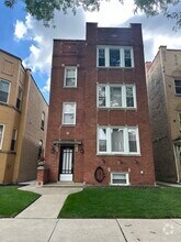 Building Photo - 5643 N Artesian Ave