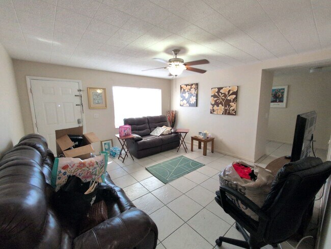 Foto del edificio - 510 Avenue K NW