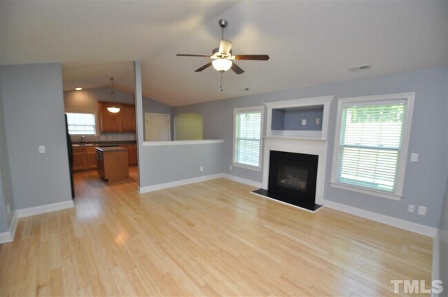 Building Photo - 1048 Dexter Ridge Dr