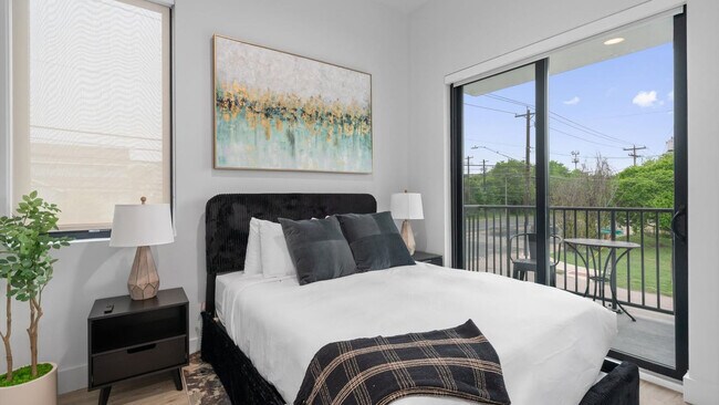 Foto del edificio - 5515 Humming Bird Ln