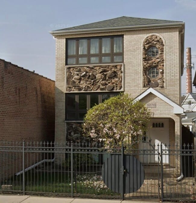 Building Photo - 3270 N Elston Ave