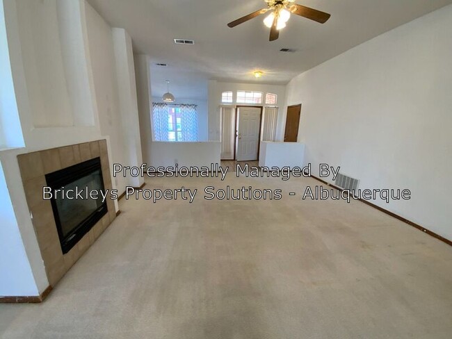 Building Photo - 16 Chamisa Cove