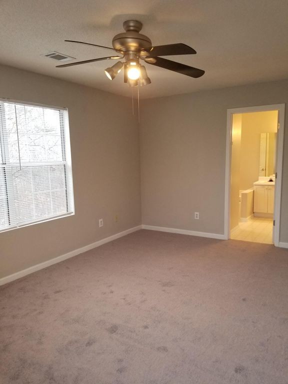 Foto del edificio - 4143 Lake Mist Dr NW