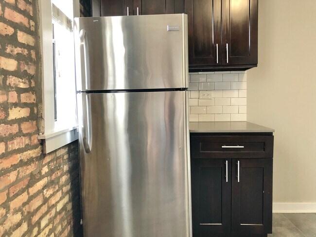 Foto del edificio - 3420 N Elaine Pl