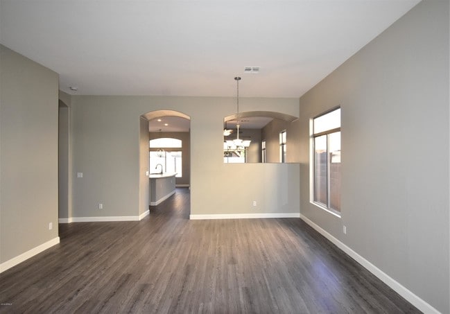 Building Photo - 9430 W Elm St