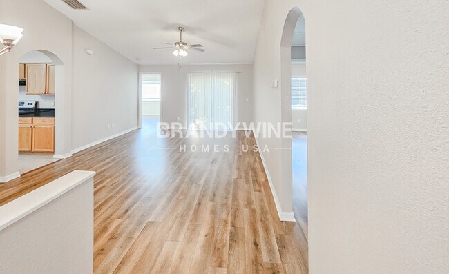 Building Photo - 11739 Brenford Crest Dr