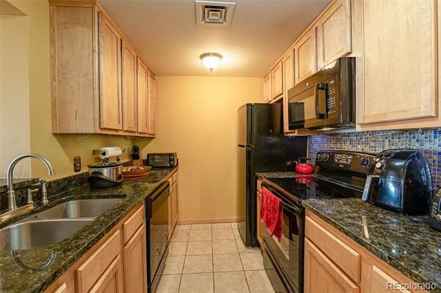 Foto del edificio - 800 N Pearl St