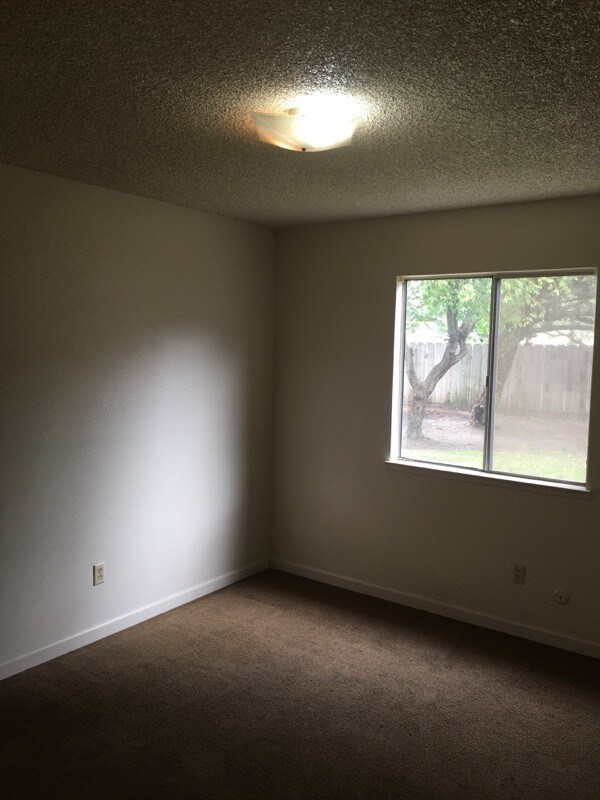 Foto del edificio - 534 Sunrise Ave