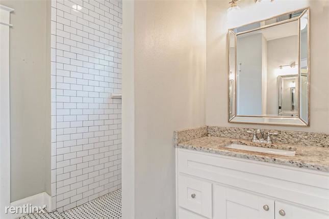 Foto del edificio - 3 br, 2 bath House - 7710 N Arden Ave