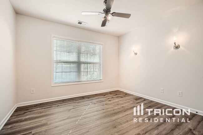 Building Photo - 3530 Woodsong Rw