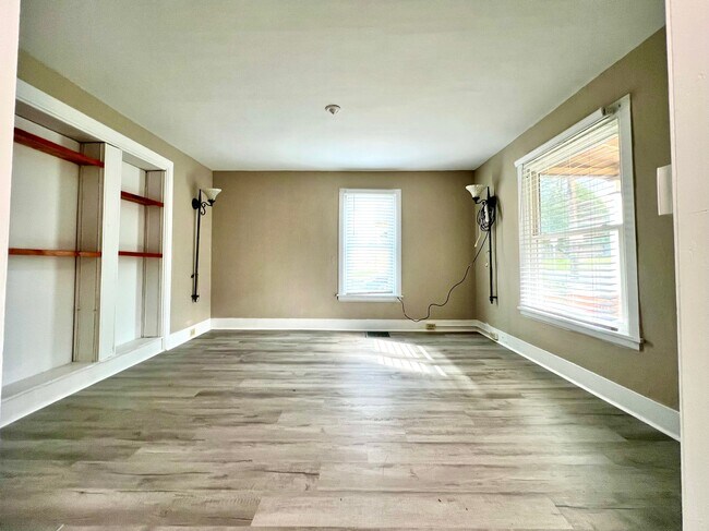 Foto del edificio - 408 Hillview Pl