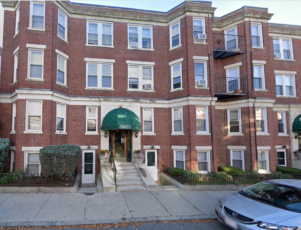 Primary Photo - 5 Barrows St