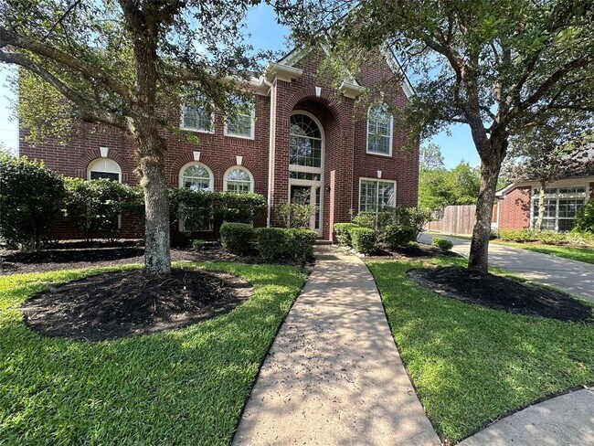 Building Photo - 13146 Oakwood Manor Dr