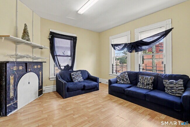 Foto del edificio - 137 Sherwood Ave