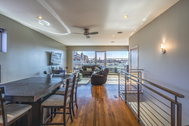 Foto del edificio - 1510 W Cortez St