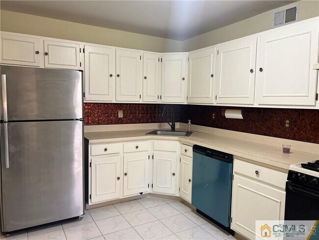 Building Photo - 1005 Stony Brook Way