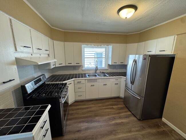 Foto del edificio - Charming 2-Story Home in Moline!