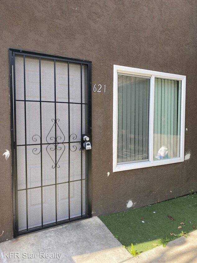 Primary Photo - 621-637 Grape St