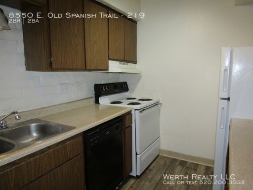 Building Photo - 8550 E Old Spanish Trail