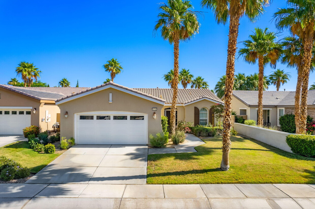 Primary Photo - 81462 Joshua Tree Ct