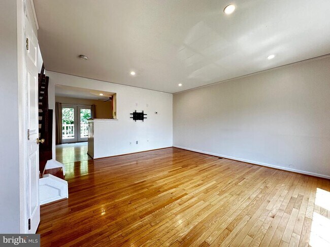 Foto del edificio - 9799 Mock Orange Ct