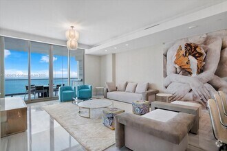 Building Photo - 17901 Collins Ave