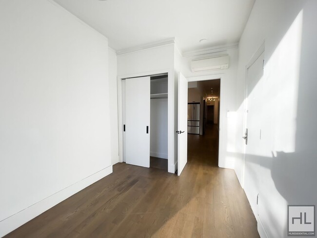 Foto del edificio - Carrol Gardens / Amazing Spacious 2-Bed 1-...