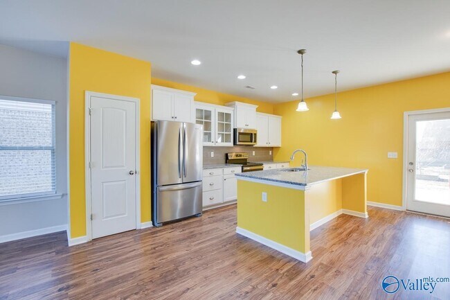 Foto del edificio - 2431 Hobbstone Cir