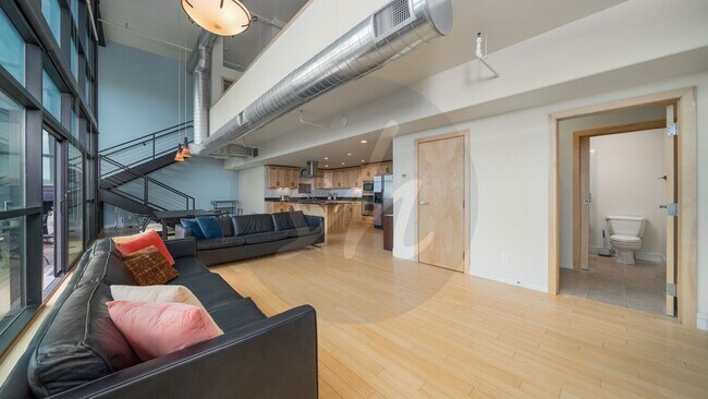 Foto del edificio - 417 E Kiowa St