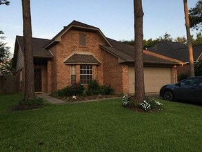 Building Photo - 1111 Peachford Ln