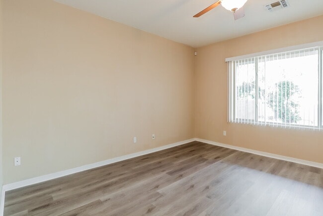 Building Photo - 15007 S Camino Rio Puerco