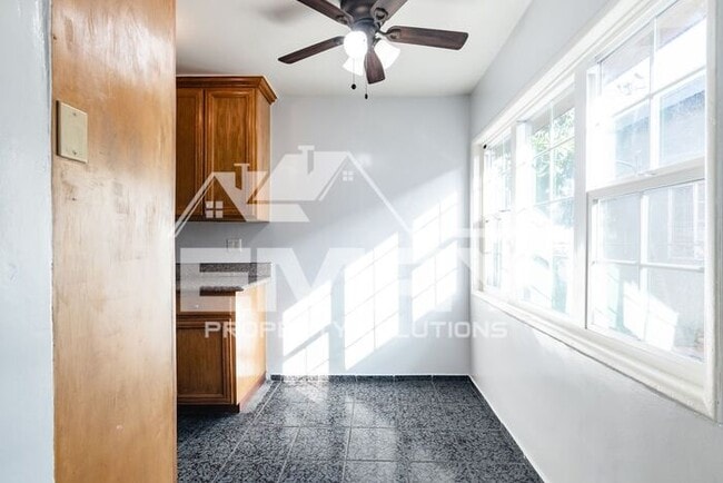 Upgraded 2 Bedroom 1 Bathroom for Rent Ferris Ave Los Angeles - Upgraded 2 Bedroom 1 Bathroom for Rent Ferris Ave Los Angeles House