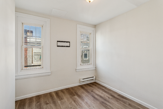 Building Photo - 2556 N Jessup St