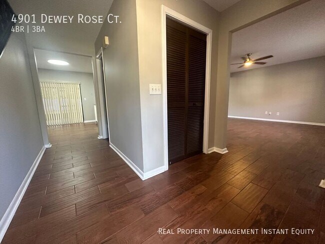 Building Photo - 4901 Dewey Rose Ct