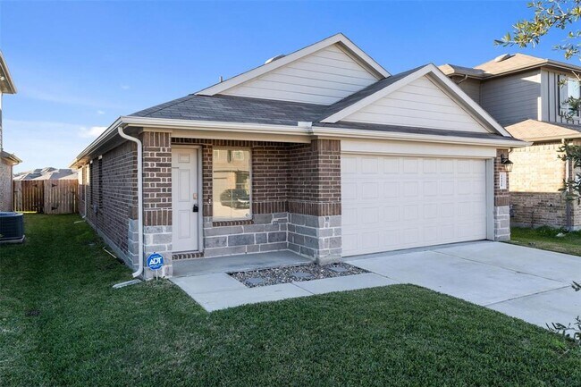 Building Photo - 14428 Sugar Pines Dr