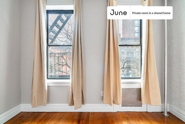 Foto del edificio - Room in Shared 2 bed/1 bath home