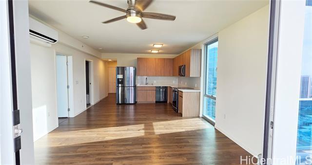 Building Photo - 1391 Kapiolani Blvd