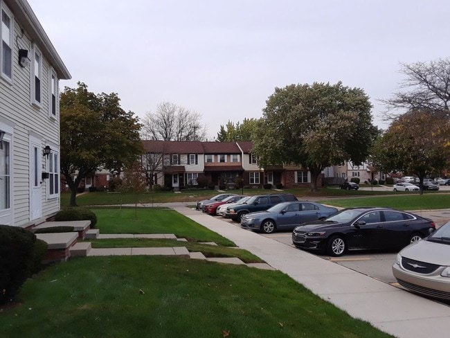 Building Photo - 36420 Park Place Dr