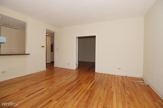 Foto del edificio - 3055 N Sheffield Ave