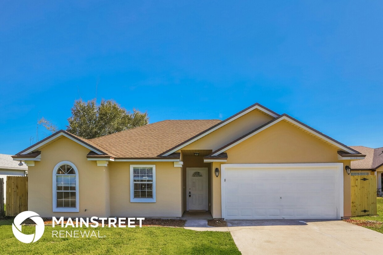 Primary Photo - 3175 Olde Sutton Parke Dr