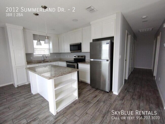 Building Photo - 2012 Summerland Ln